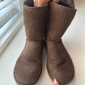 UGG BROWN REGULAR BOOTS SZ 8